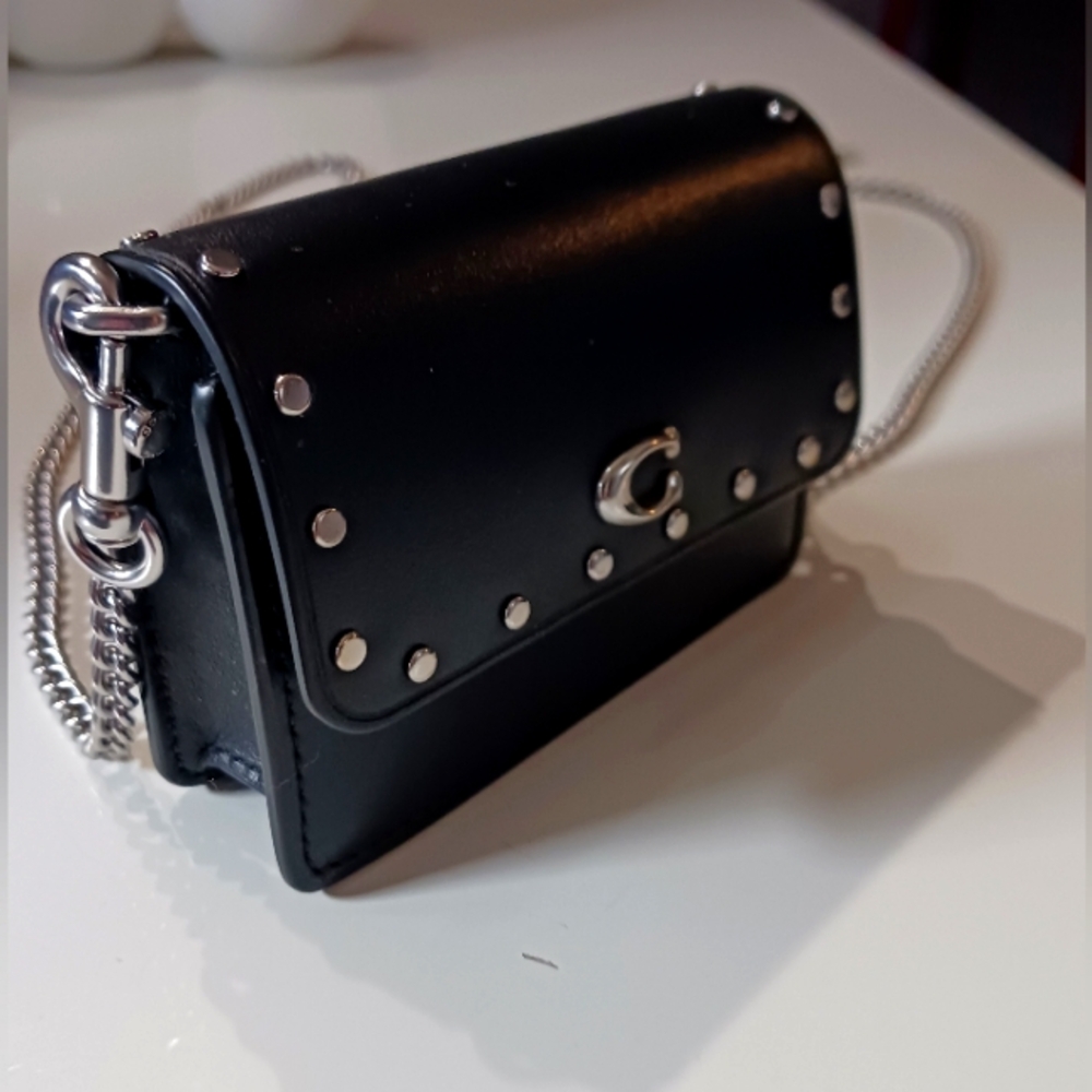 Coach Cassie Rivets Flap Wallet On A Chain